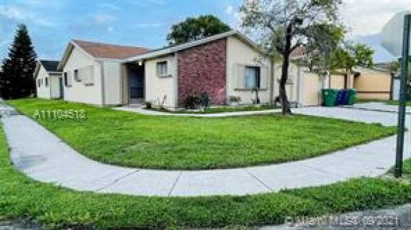 9650 W Elm Ln, Miramar, Florida 33025, image 2