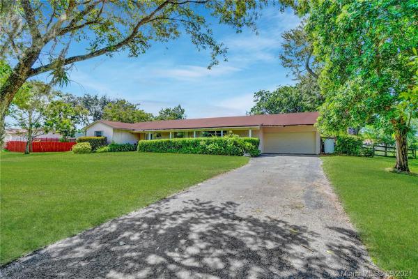 Green Meadows, 4911 SW 164th Ter, Southwest Ranches, Florida 33331, image 2