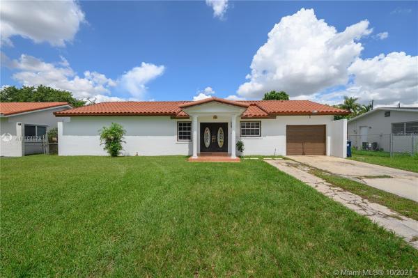 Fairfield Manors, 10813 SW 34th St, University Park, Florida 33165, image 2