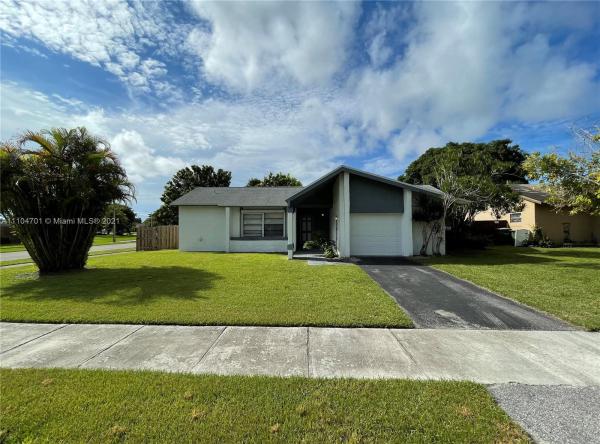 Homestead Lakes Farmlife West, 1560 N Bluebird Ln, Homestead, Florida 33035, image 1