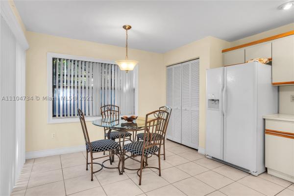 Townhomes Of La Jolla, 9111 SW 113th Place Cir W #9111, Kendall, Florida 33176, image 2