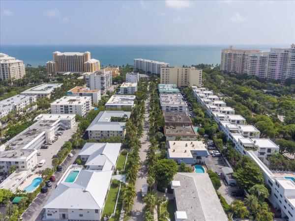 Key Townhouse, 230 Sunrise Dr #1, Key Biscayne, Florida 33149, image 1