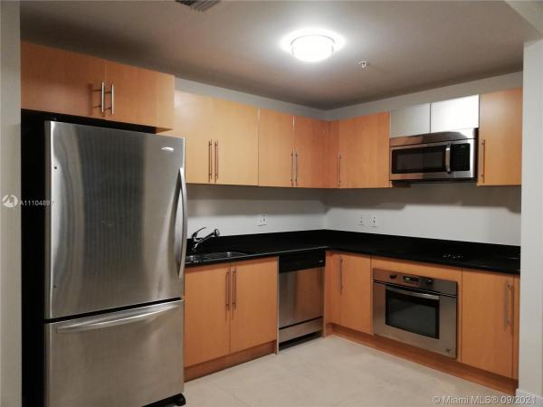 Met 1, 300 S Biscayne Blvd #2803, Miami, Florida 33131, image 2
