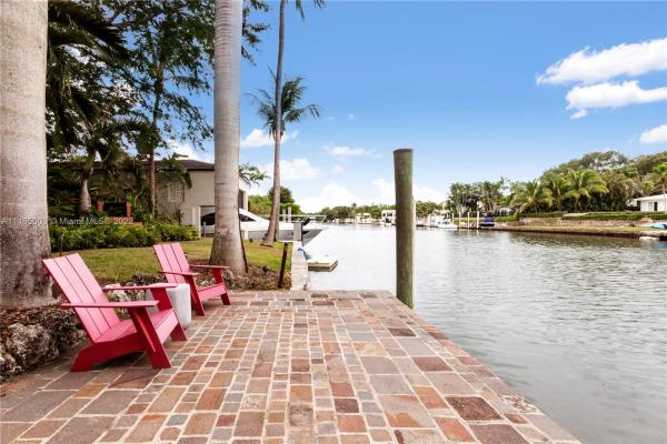 Riviera, 5724 Riviera Dr, Coral Gables, Florida 33146, image 2