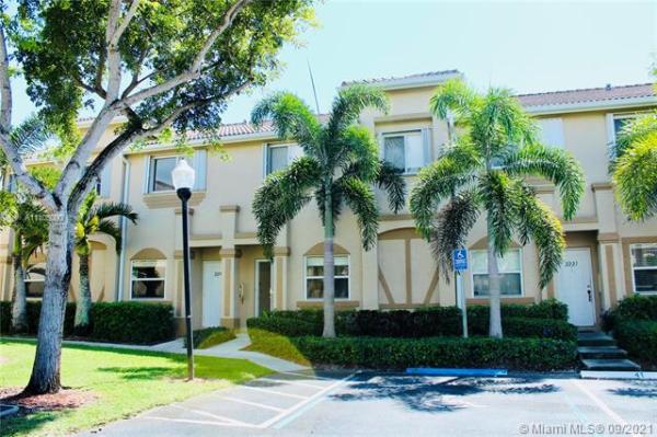 Towngate, 2220 SE 26th Ln #2220, Homestead, Florida 33035, image 2