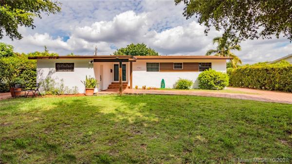 Coral Way Plaza, 7731 SW 18th Ter, Westchester, Florida 33155, image 2