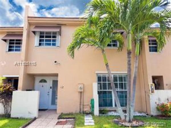 Chateaubleau At The Hammocks, 10350 SW 154th Circle Ct #62, The Hammocks, Florida 33196, image 2