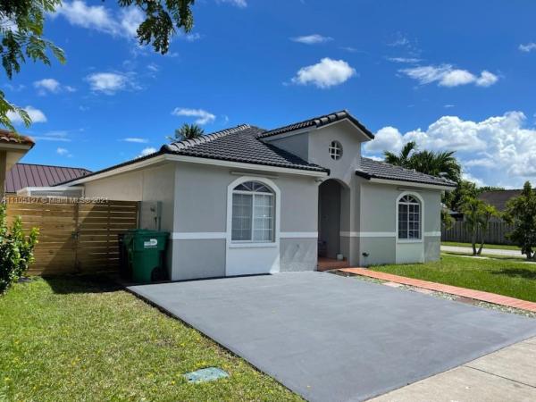 Maralex Homes, 17125 SW 143rd Pl, Richmond West, Florida 33177, image 2