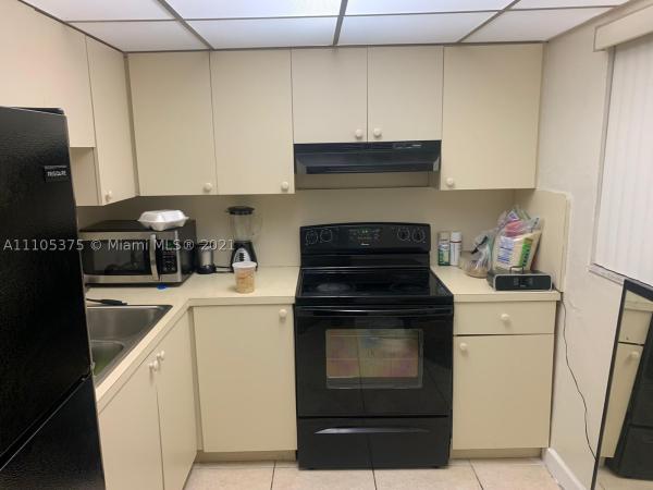 Parkway Towers, Golden Glades, Florida 33169, image 1