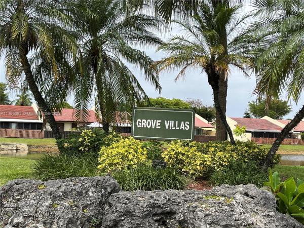 Groves Villas, 5844 SW 144th Circle Pl #5844, Kendale Lakes, Florida 33183, image 1