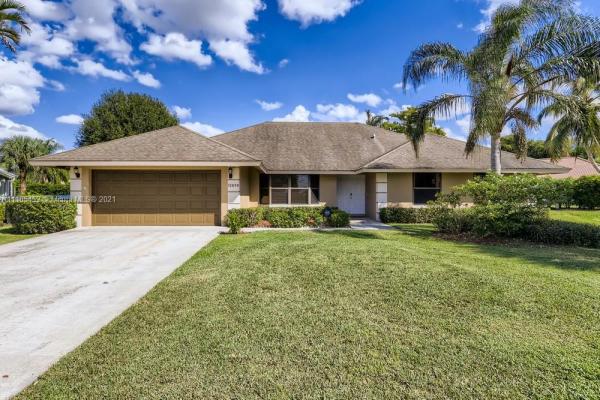 Greenview Shores 2 Of Wellington, 12890 Milford Ct, Wellington, Florida 33414, image 2