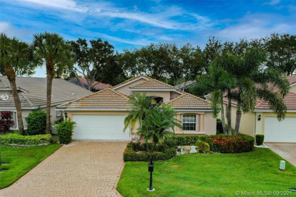 Villa Borghese, 6927 Viale Elizabeth, Delray Beach, Florida 33446, image 2