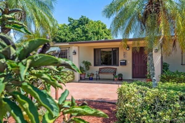 Westwood Lake, 5915 SW 113th Pl, Sunset, Florida 33173, image 2