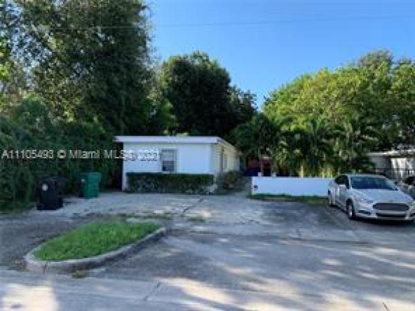 Oleta Terrace, 20 NE 169th St, North Miami Beach, Florida 33162, image 2