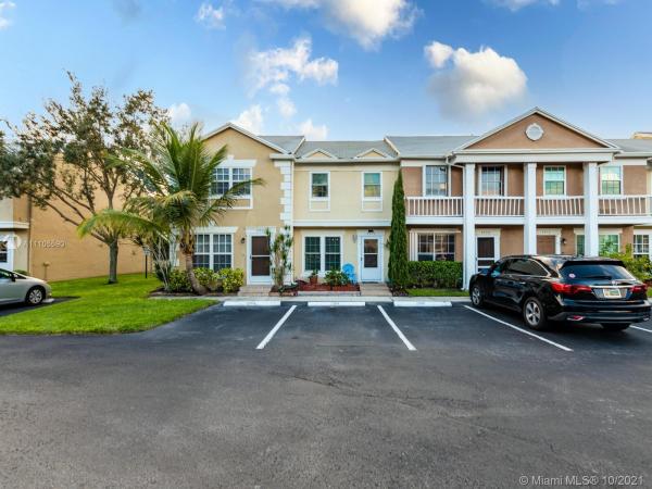Crown Colony, 2904 S Edgehill Ln, Cooper City, Florida 33026, image 1
