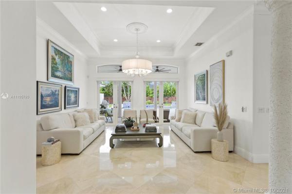 Oak Ridge Falls, 9532 SW 124th Ter, Kendall, Florida 33176, image 2