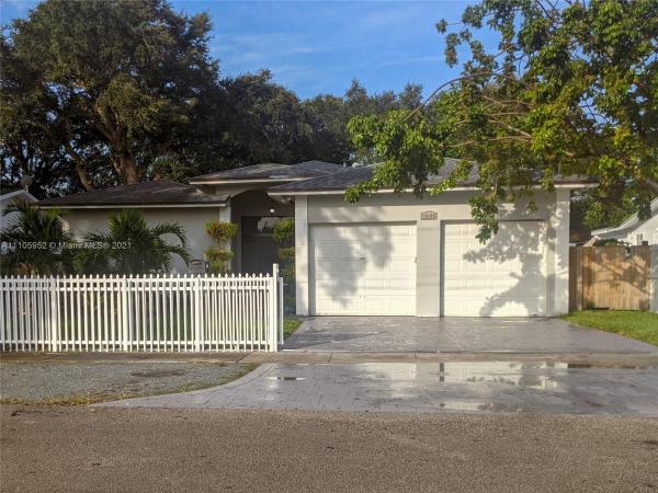 16990 NE 4th Ct, Golden Glades, Florida 33162, image 2