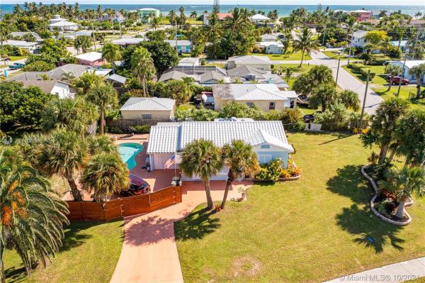 Fort Pierce Beach, 206 Fernandina St, Fort Pierce, Florida 34949, image 2