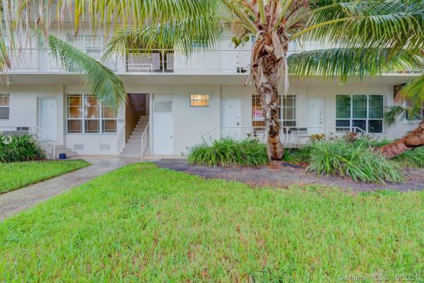 Polo Park Apartments, 800 W 42nd St #3A, Miami Beach, Florida 33140, image 2