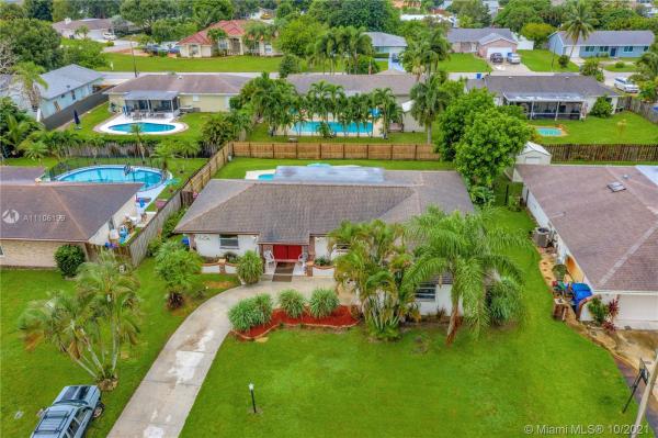 The Willows, 245 Sandpiper Ave, Royal Palm Beach, Florida 33411, image 2
