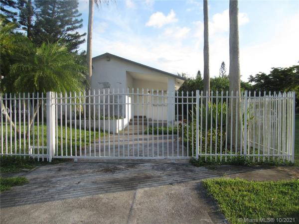 395 NW 4th St, Unincorporated Dade County, Florida 33034, image 2