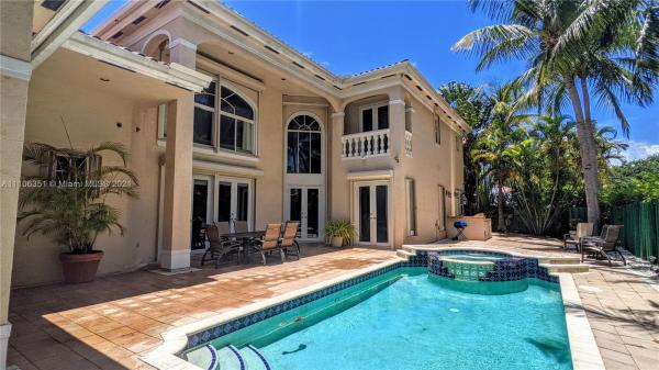 Golden Gate Estates & Marina, 19470 39th Ct, Sunny Isles Beach, Florida 33160, image 1