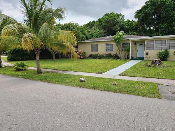 Panuleta Gardens, 16850 NE 8th Ave, North Miami Beach, Florida 33162, image 2