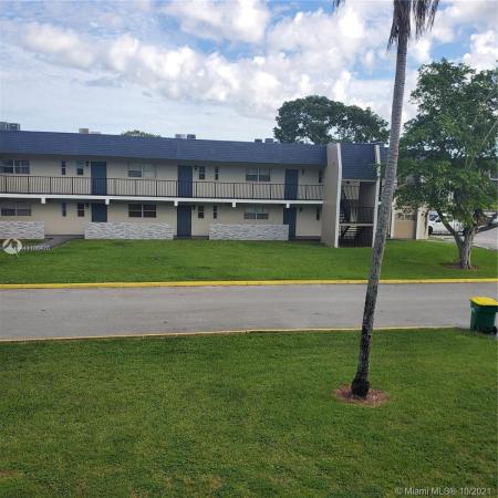 Versailles Gardens, Tamarac, Florida 33321, image 1