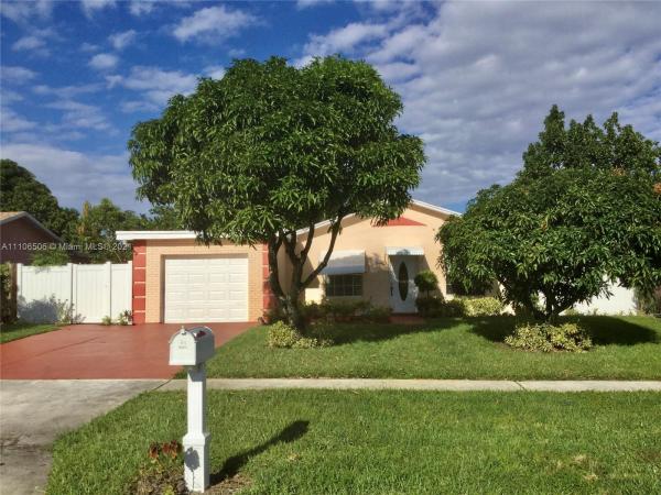 Gramercy Park, 5818 Bermuda Cir W, West Palm Beach, Florida 33407, image 2