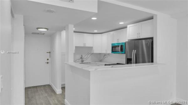 Brickell Place, 1901 Brickell Ave #B1204, Miami, Florida 33129, image 1