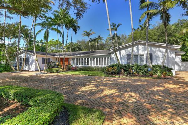 Hammocks Oaks Harbor, 11080 Paradela St, Coral Gables, Florida 33156, image 2