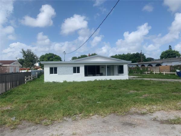 Golf Park, 2341 NW 107th St, Westview, Florida 33167, image 3
