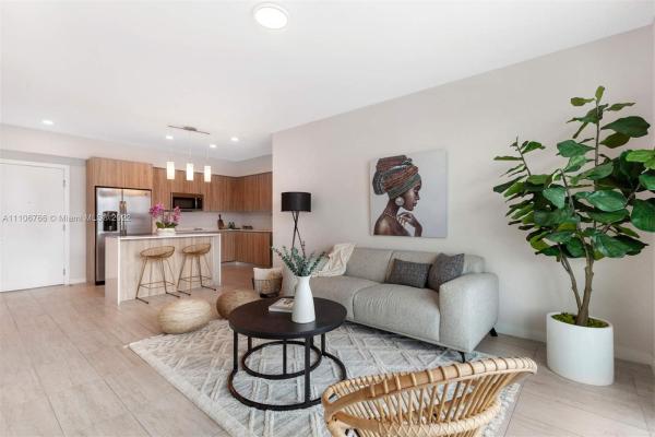 Quadro, 3900 Biscayne Blvd #N-905, Miami, Florida 33137, image 2