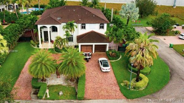 Breeze At Galloway, 8211 SW 122nd Ave, Kendale Lakes, Florida 33183, image 2