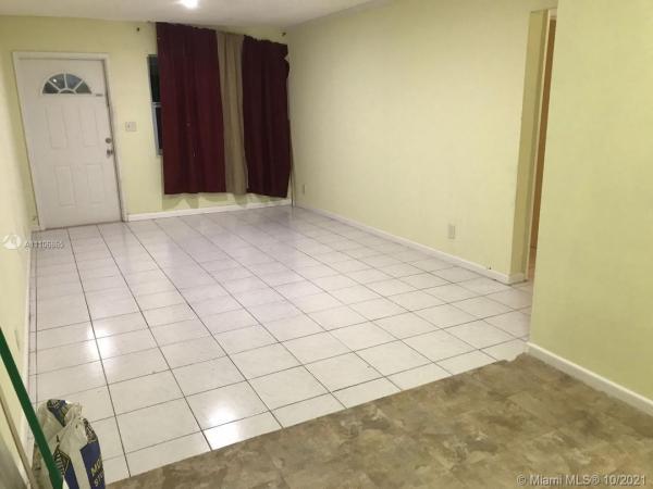 Sunrise Golf Village, 5920 NW 12th St #C, Sunrise, Florida 33313, image 2