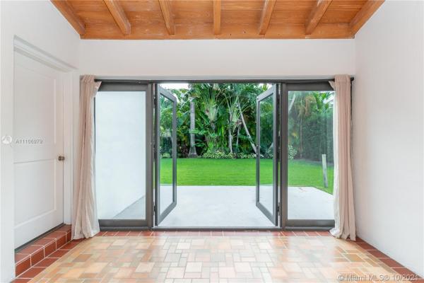 Lake View, 5173 Alton Rd, Miami Beach, Florida 33140, image 2