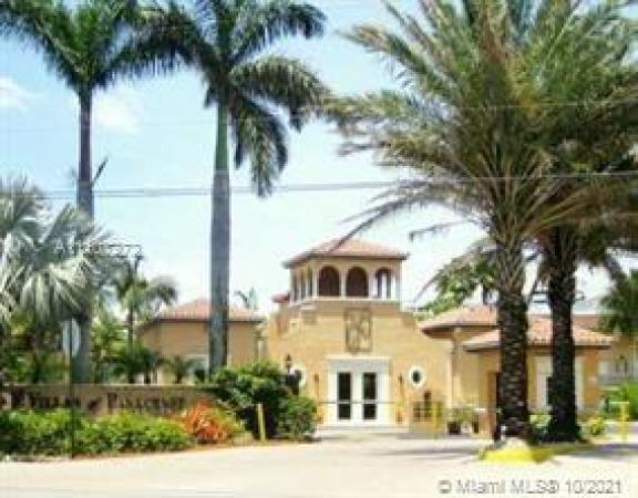 Villas Of Pinecrest, 8600 SW 67 Ave #928, Pinecrest, Florida 33156, image 2