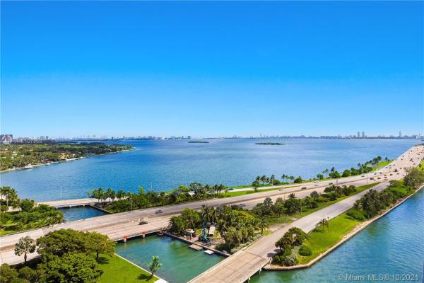Charter Club, 600 NE 36th St #1906, Miami, Florida 33137, image 2