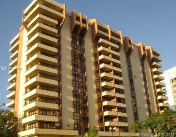 Portugal Towers, 3200 Collins Ave #4-5, Miami Beach, Florida 33140, image 2