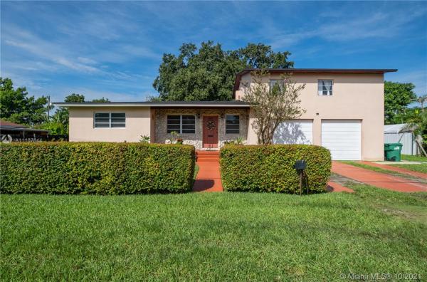 Flagami, 220 SW 78th Pl, Fountainebleau, Florida 33144, image 2