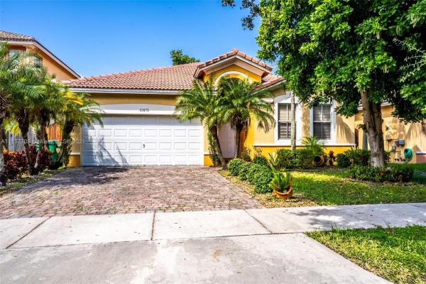 Villas Del Campo, 10873 SW 244th Ter, Princeton, Florida 33032, image 2