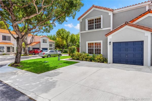 Lakeview Townhomes, 8418 SW 23rd Ct, Miramar, Florida 33025, image 2