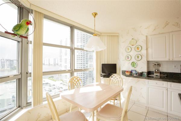 Mystic Pointe Tower 400, 3500 Mystic Pointe Dr #1708, Aventura, Florida 33180, image 2