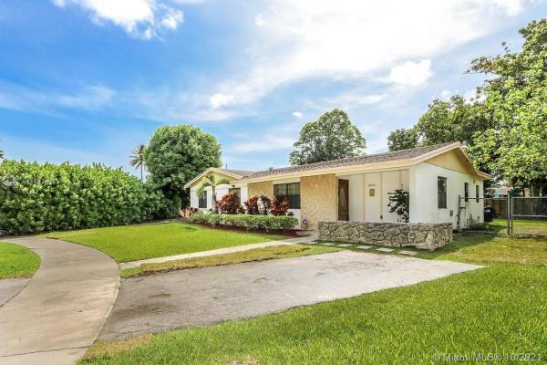 Bel Aire, 18724 SW 92nd Ct, Cutler Bay, Florida 33157, image 2