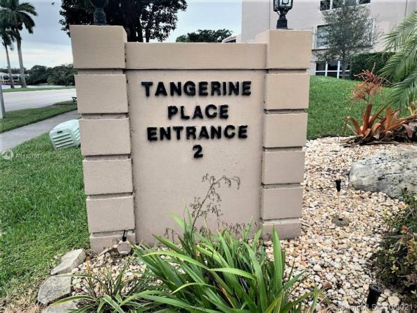 Tangerine Of Pine Island Ridge, 9480 Tangerine Pl #201, Davie, Florida 33324, image 2