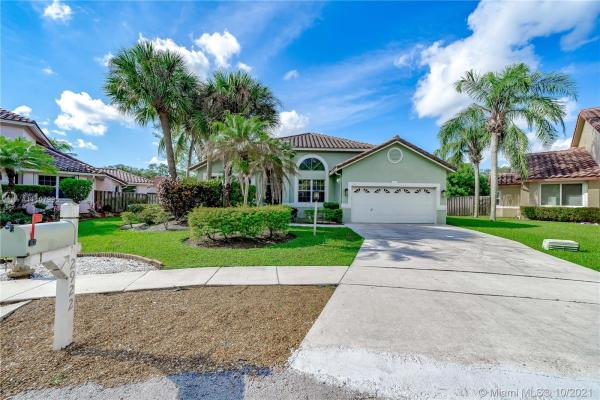 Ambassador Pointe, 2922 Dublin Cir, Cooper City, Florida 33026, image 2