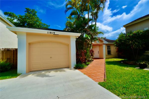Amaretto, 11819 SW 102nd St, Kendall, Florida 33186, image 2