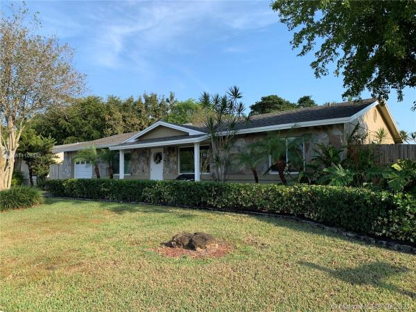 Homestead Lakes Farmlife West, 1712 S Anhinga Ln, Homestead, Florida 33035, image 1