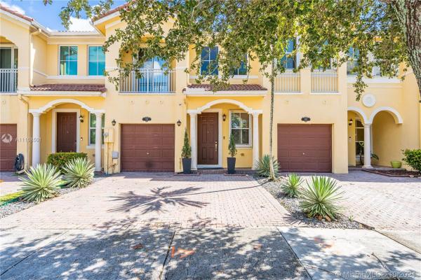 981 SW 149th Ct, Unincorporated Dade County, Florida 33194, image 2