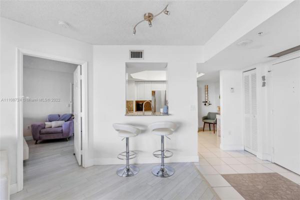 La Gorce Palace, 6301 Collins Ave #1006, Miami Beach, Florida 33141, image 2